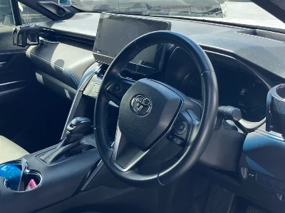 Toyota HARRIER HYBRID