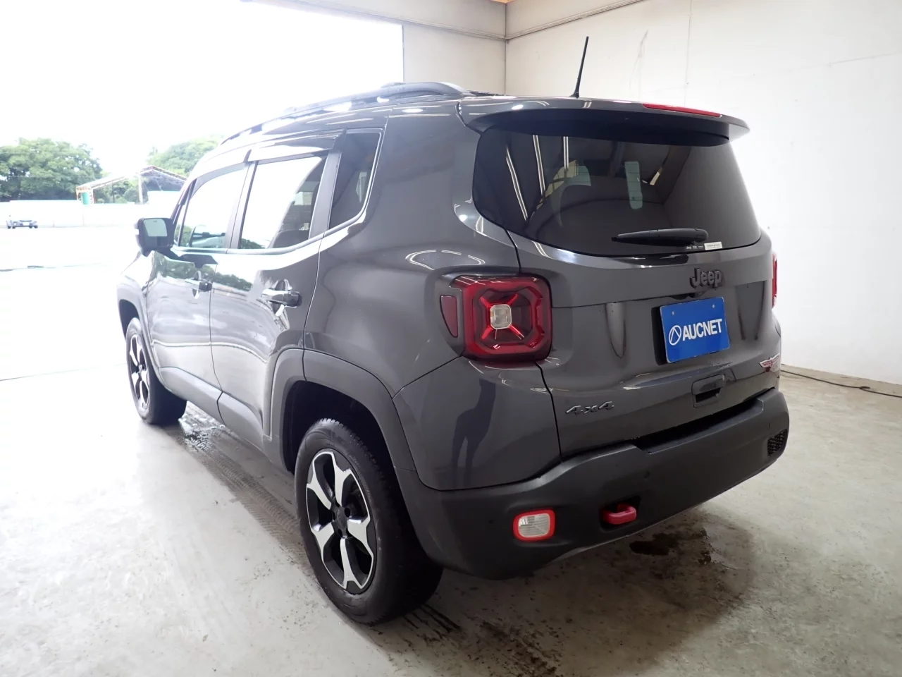 Jeep Renegade  с аукциона в Японии