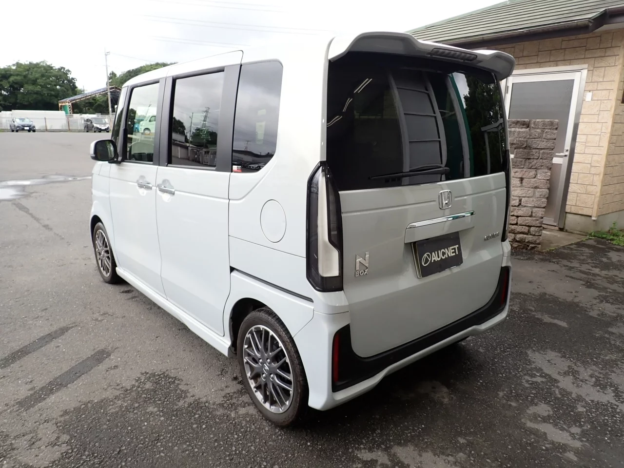 Honda N BOX CUSTOM  с аукциона в Японии