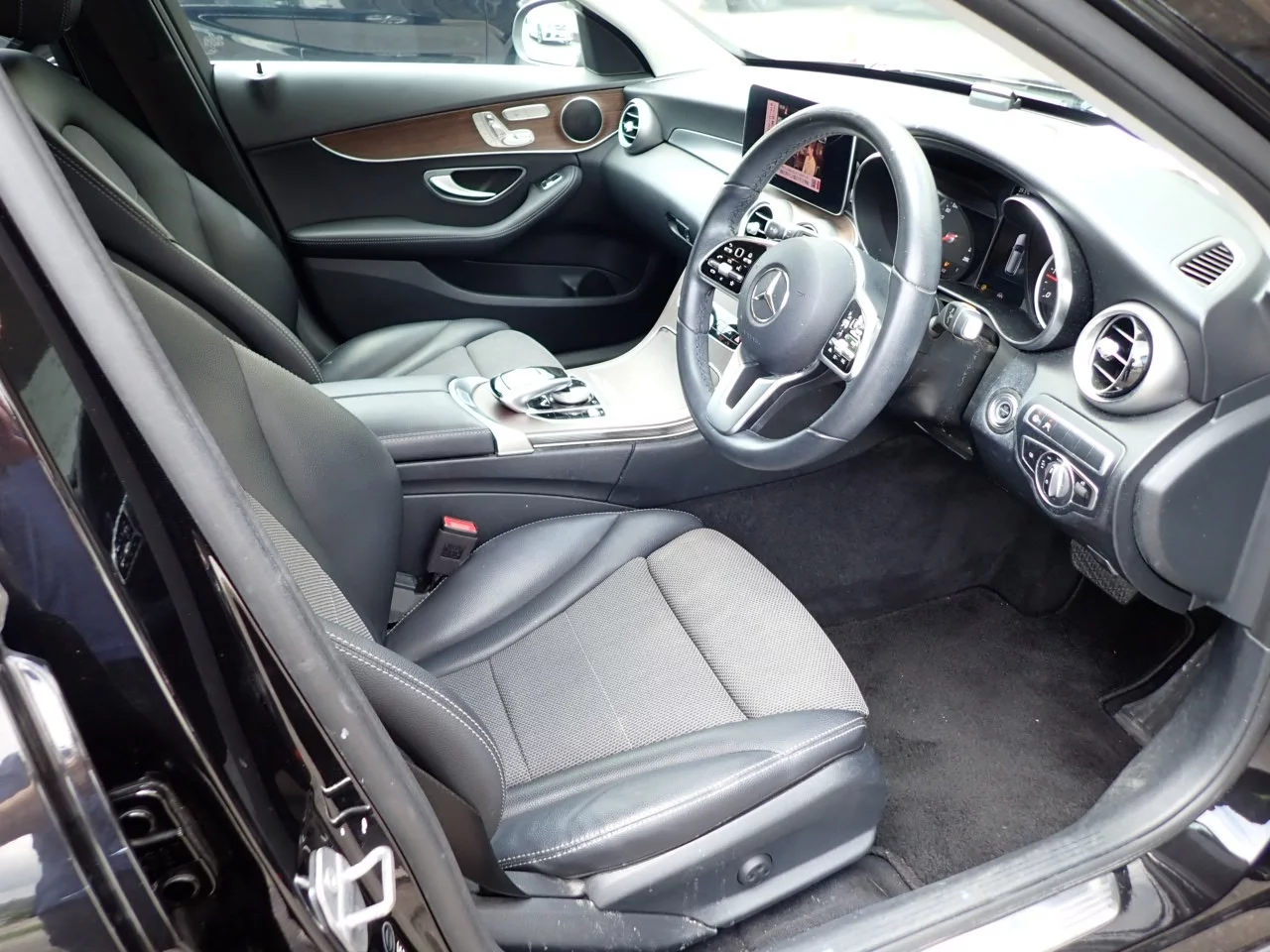 Mercedes-Benz C-Class  с аукциона в Японии