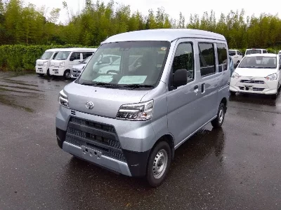 Toyota Pixis Van