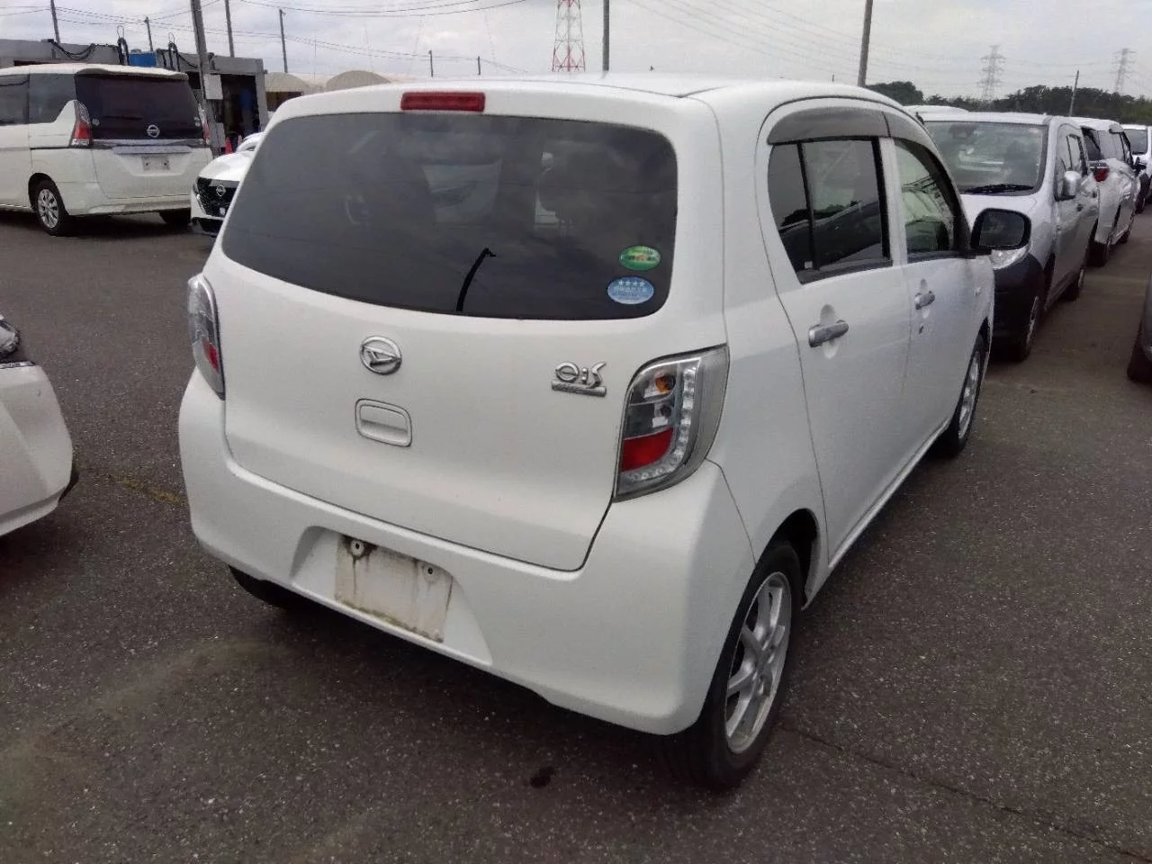 Daihatsu Mira e:S  с аукциона в Японии