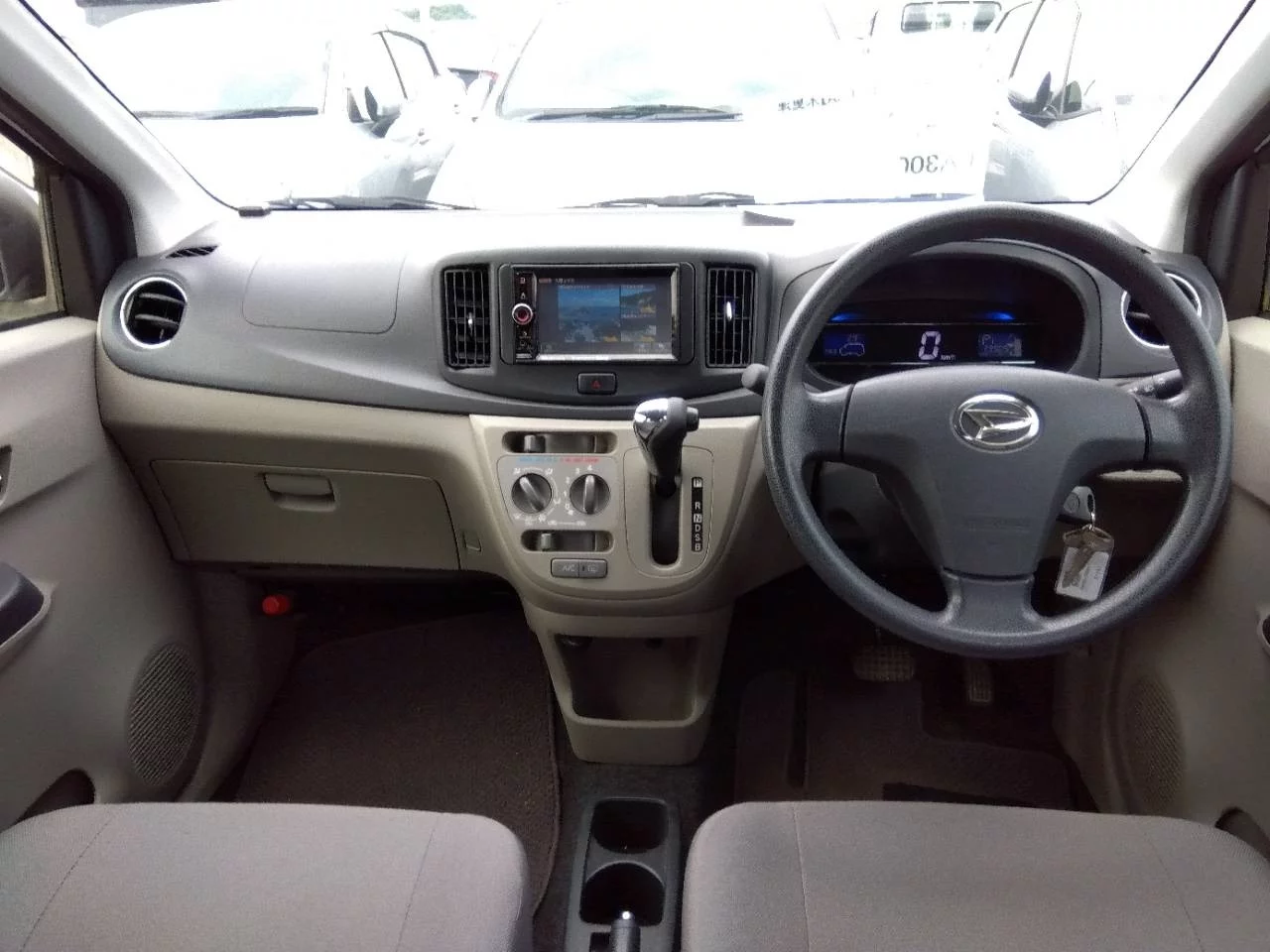 Daihatsu Mira e:S  с аукциона в Японии