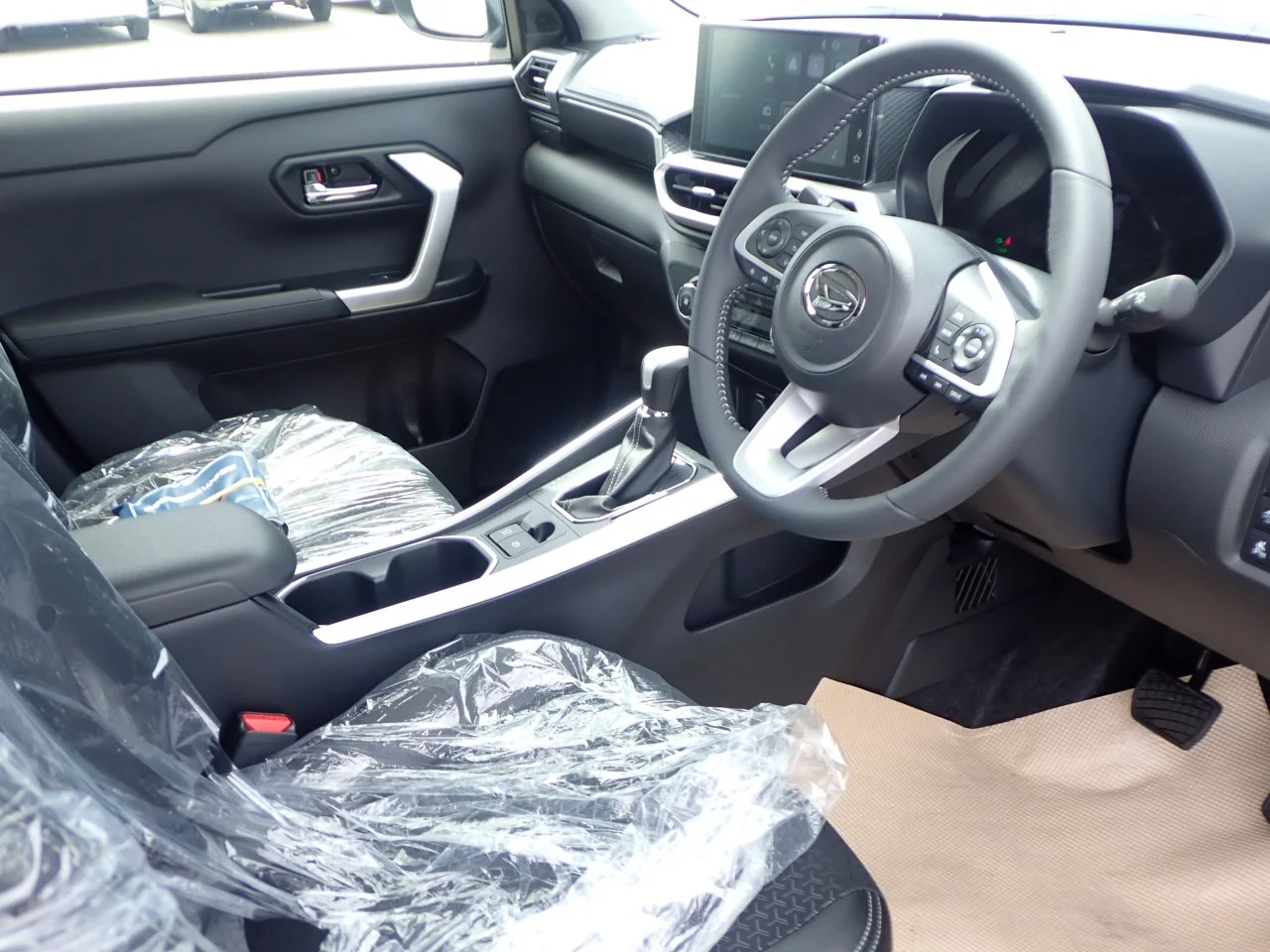 Daihatsu Rocky  с аукциона в Японии