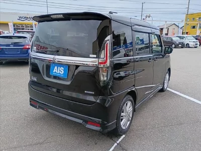 MITSUBISHI DELICA D:2