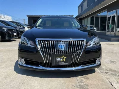 TOYOTA CROWN MAJESTA