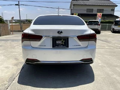 LEXUS LS