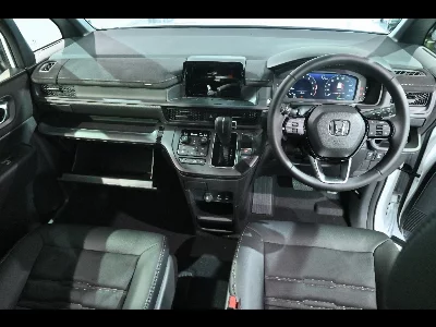 Honda STEPWGN SPADA
