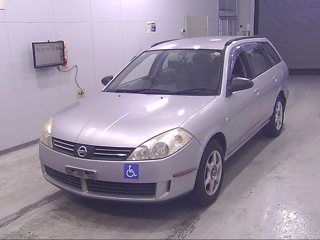 Nissan Wingroad  с аукциона в Японии