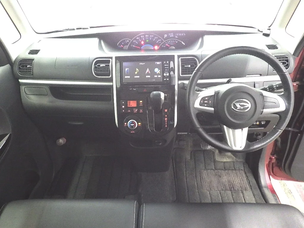Daihatsu Tanto  с аукциона в Японии