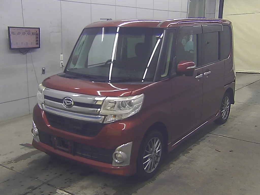 Daihatsu Tanto  с аукциона в Японии