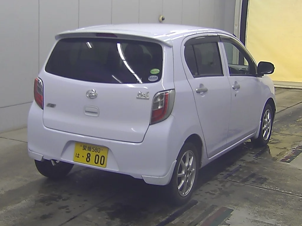 Daihatsu Mira e:S  с аукциона в Японии