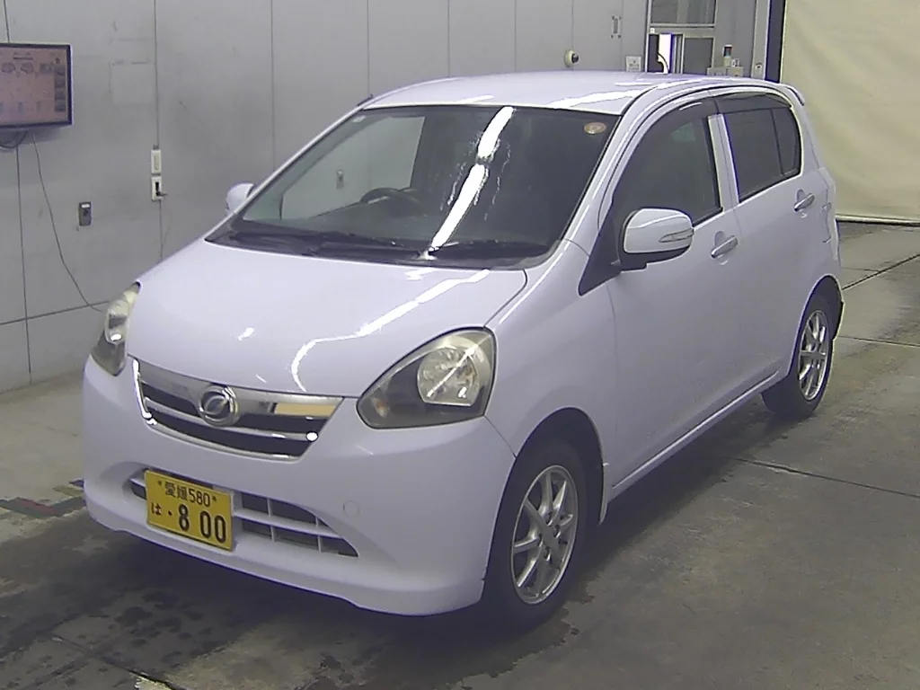 Daihatsu Mira e:S  с аукциона в Японии