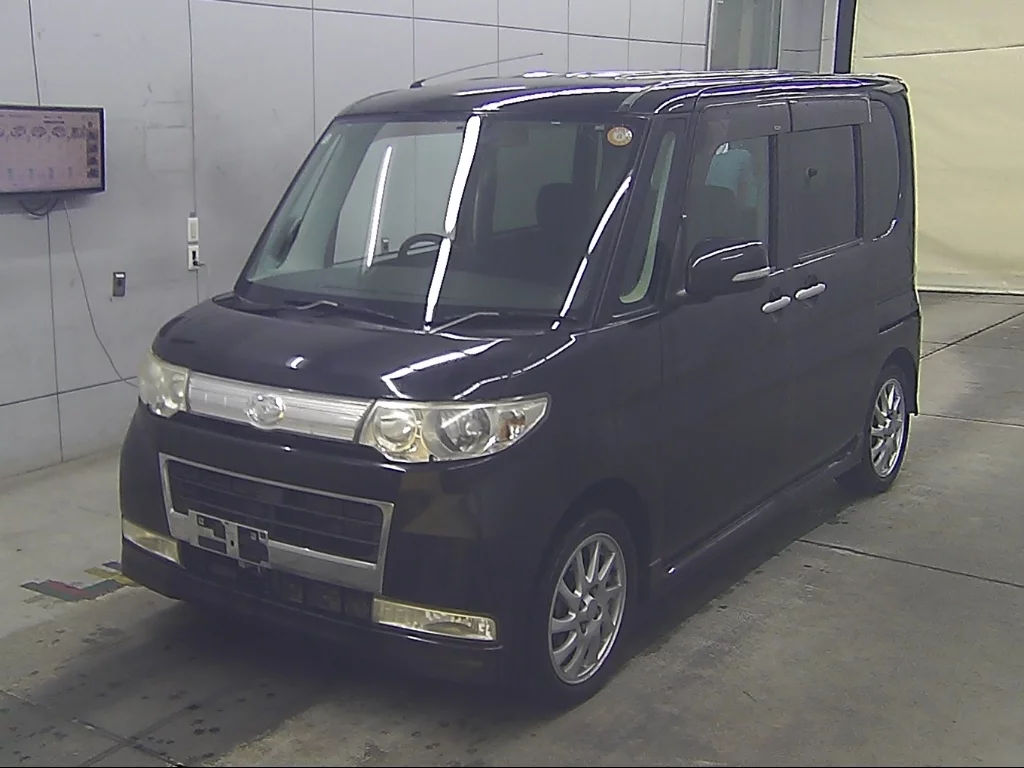 Daihatsu Tanto  с аукциона в Японии