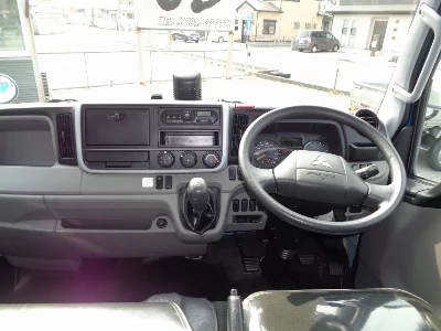 MITSUBISHI CANTER