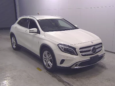 MERCEDES BENZ GLA