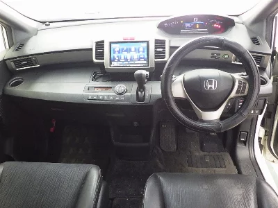 Honda Freed Spike