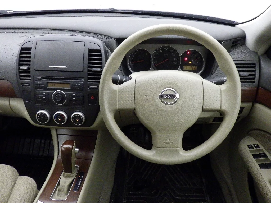 Nissan BLUEBIRD SYLPHY  с аукциона в Японии