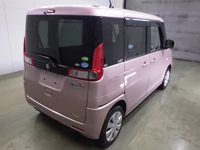 Suzuki Spacia