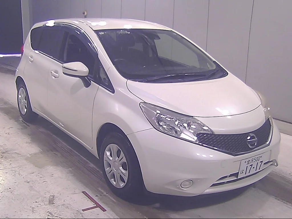 Nissan Note  с аукциона в Японии