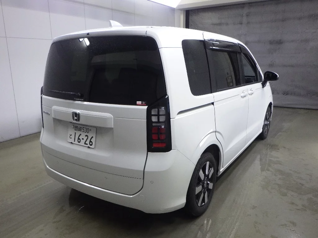 Honda Freed  с аукциона в Японии