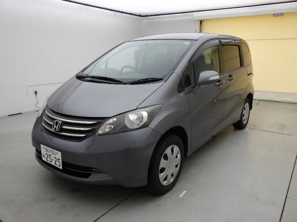 Honda Freed  с аукциона в Японии