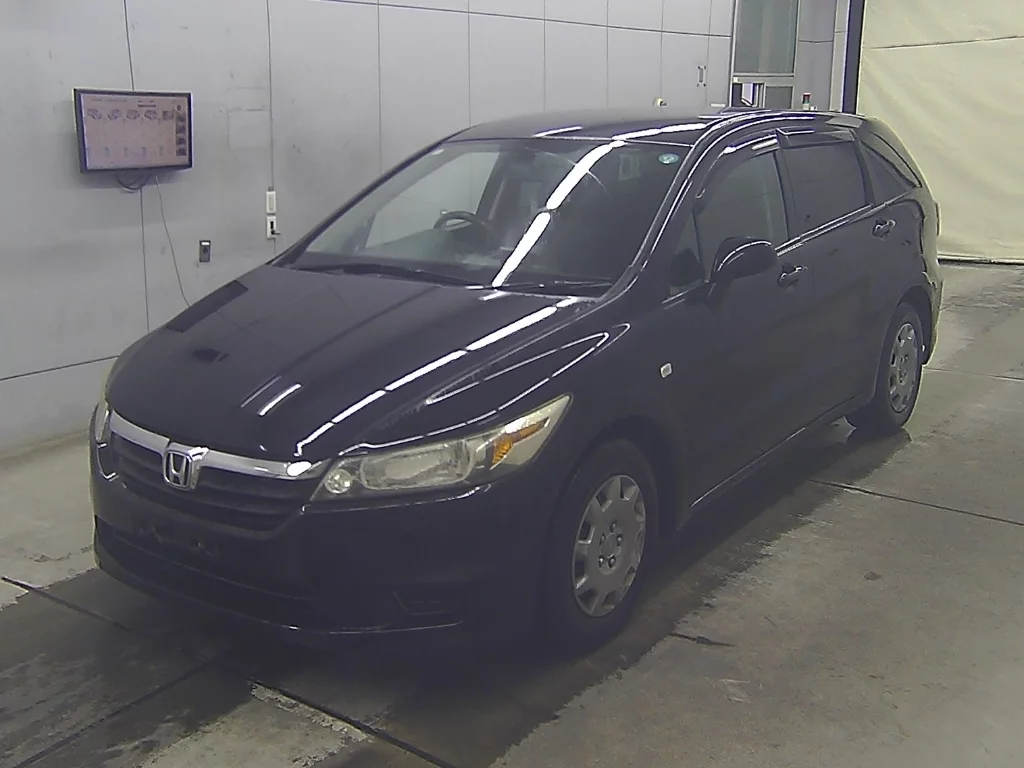 Honda Stream  с аукциона в Японии