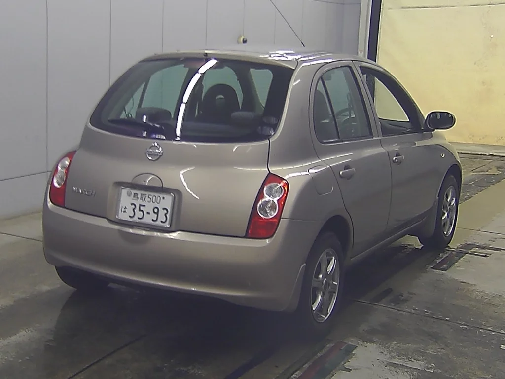 Nissan March  с аукциона в Японии