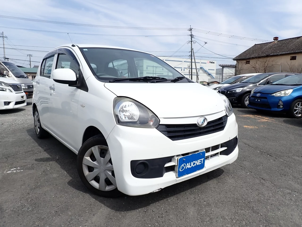 Daihatsu Mira e:S  с аукциона в Японии