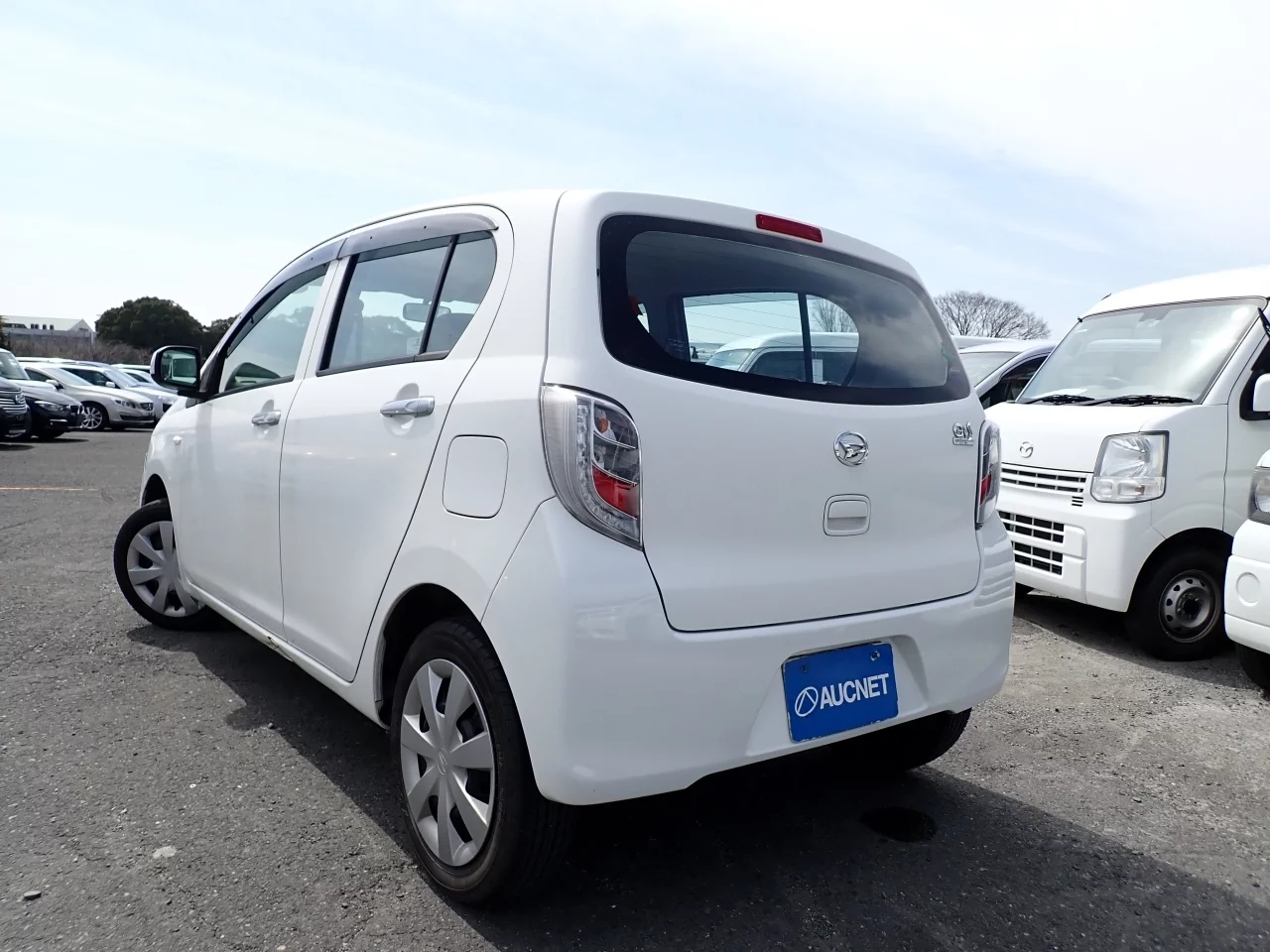 Daihatsu Mira e:S  с аукциона в Японии