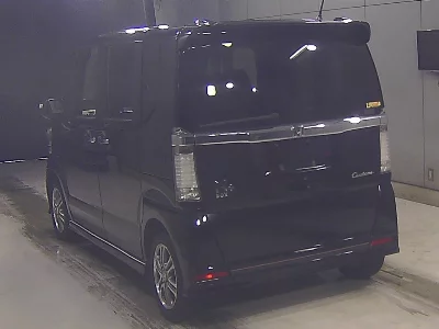 HONDA N BOX +