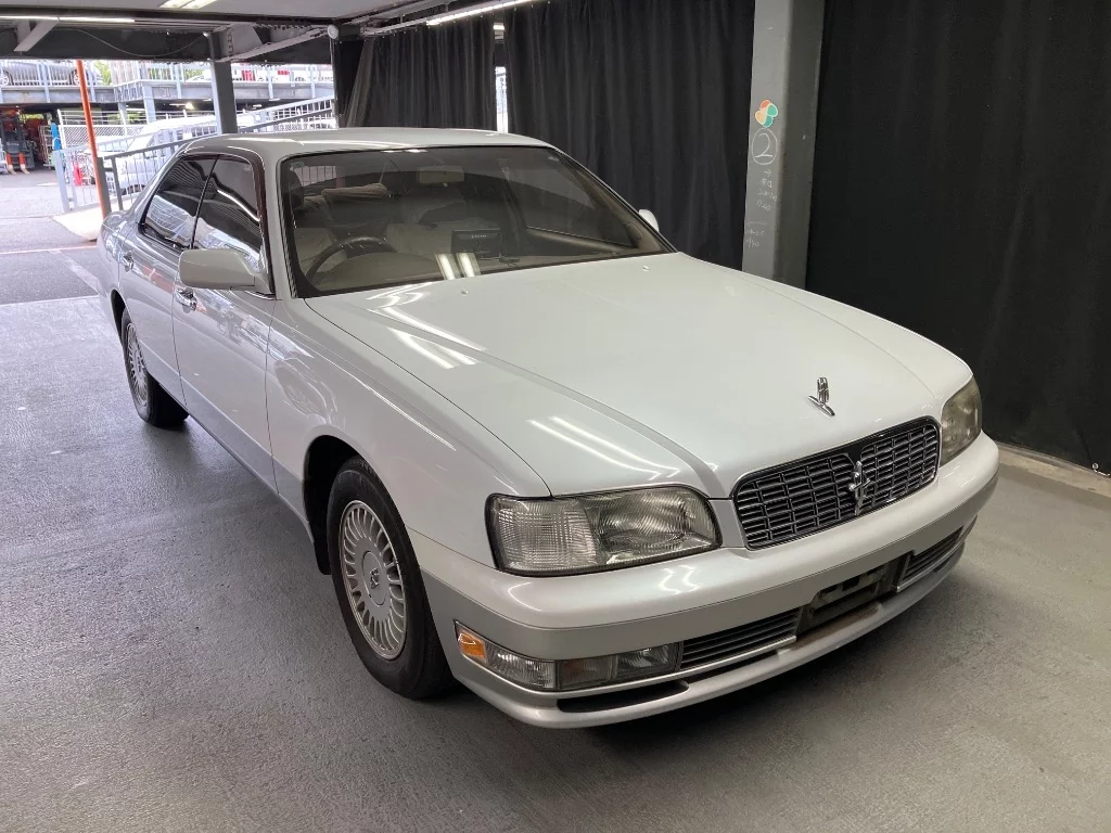 Nissan Cedric  с аукциона в Японии