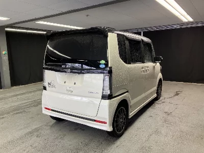 Honda N BOX CUSTOM