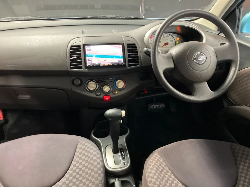 Nissan March  с аукциона в Японии