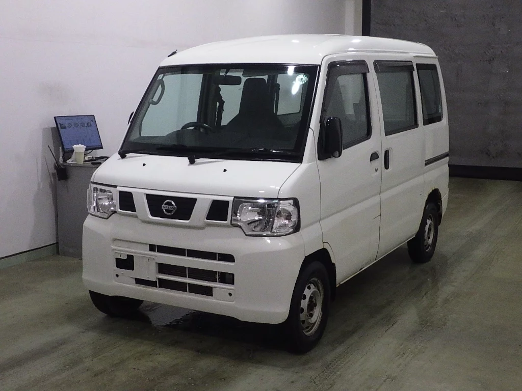 Nissan NV100 Clipper  с аукциона в Японии