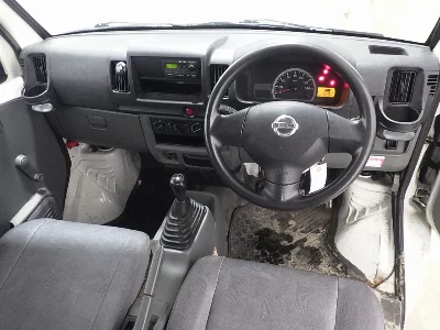 NISSAN NV100 CLIPPER