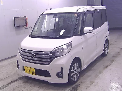 NISSAN DAYZ ROOX