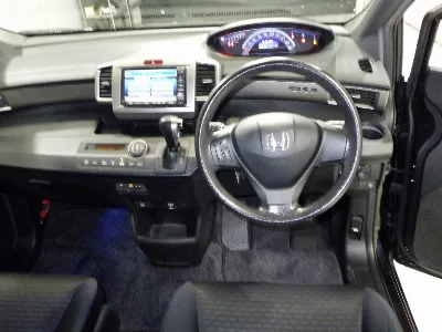 Honda Freed Spike