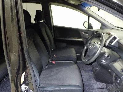 Honda Freed Spike
