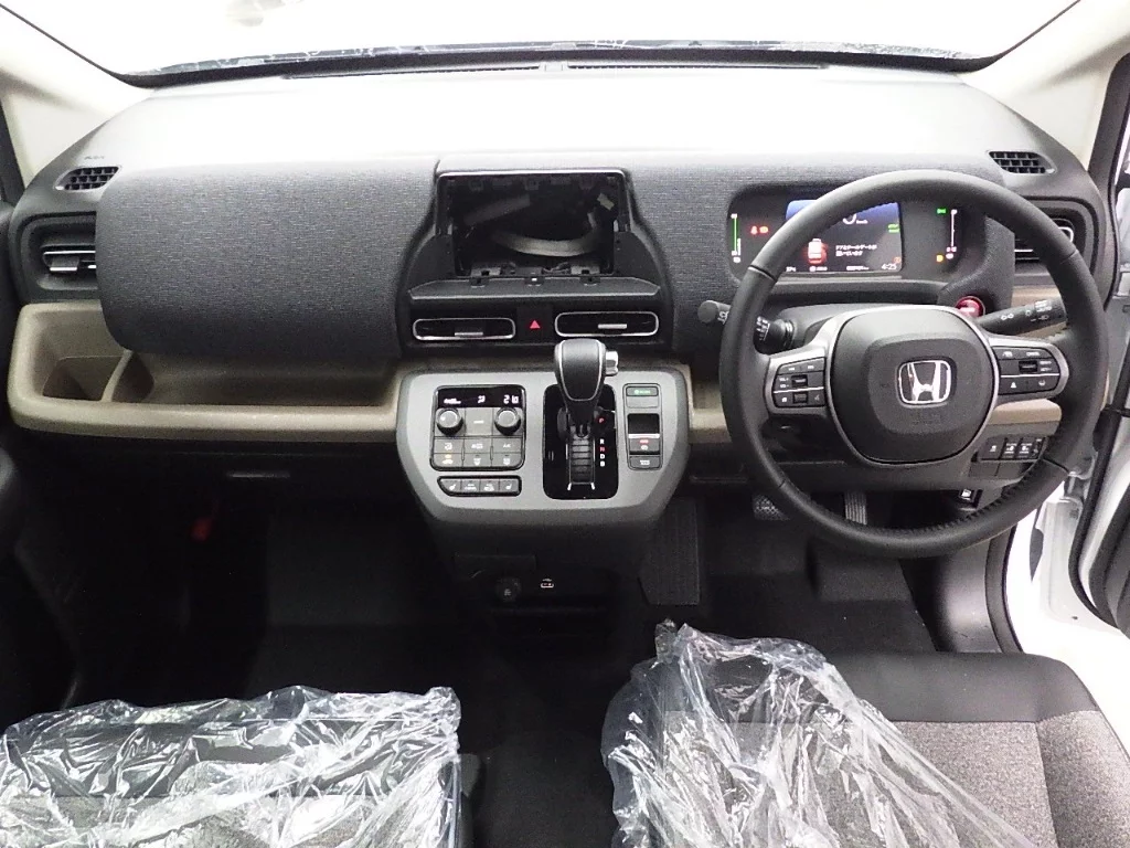 Honda Freed  с аукциона в Японии
