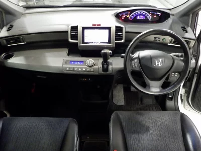 Honda Freed Spike