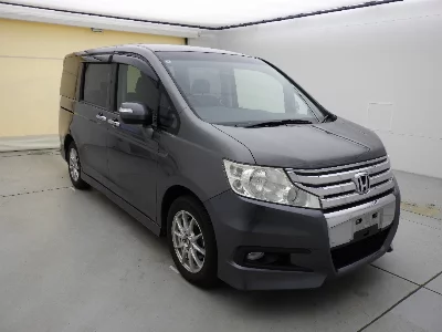Honda STEPWGN SPADA