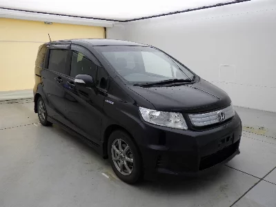 Honda Freed Spike
