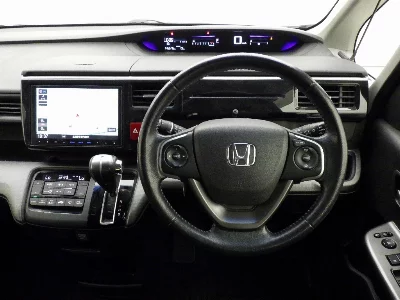 Honda STEPWGN SPADA