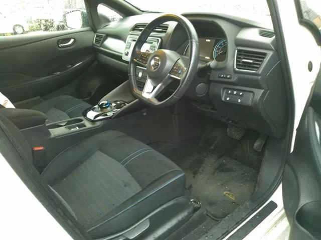 Nissan Leaf  с аукциона в Японии