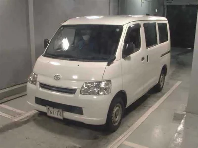 TOYOTA LITE ACE VAN