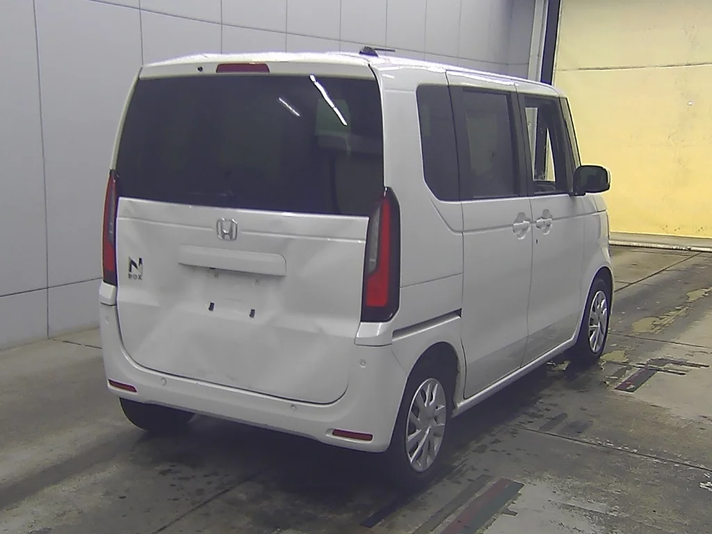 Honda N-Box  с аукциона в Японии