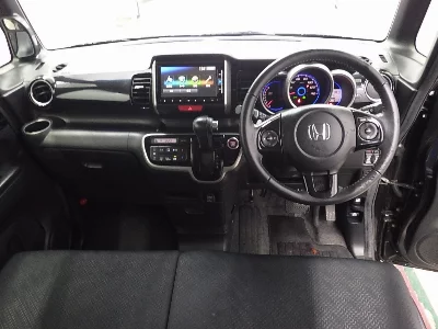 HONDA N BOX +