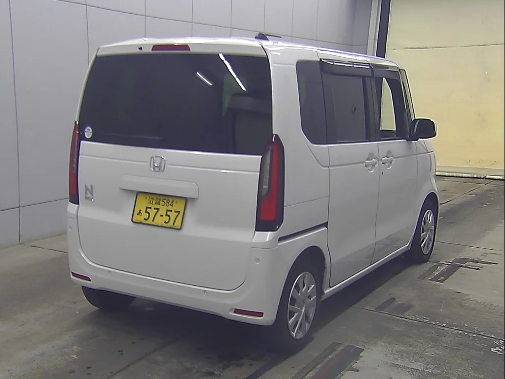 Honda N-Box  с аукциона в Японии