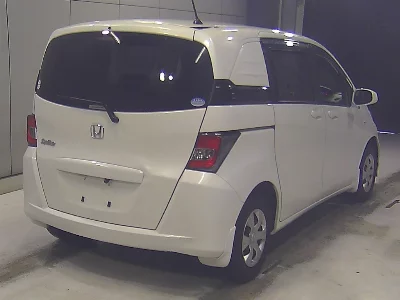 HONDA FREED SPIKE